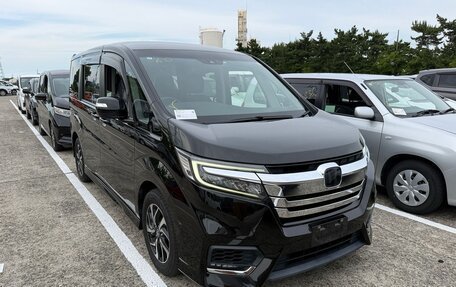 Honda Stepwgn IV, 2021 год, 1 850 000 рублей, 1 фотография