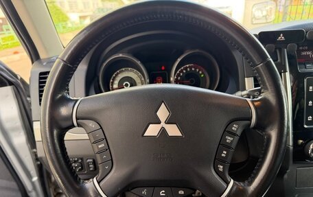 Mitsubishi Pajero IV, 2018 год, 2 649 000 рублей, 14 фотография