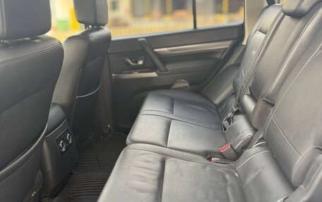 Mitsubishi Pajero IV, 2018 год, 2 649 000 рублей, 29 фотография