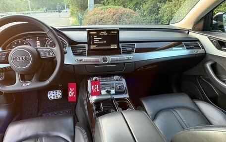 Audi A8, 2015 год, 3 000 000 рублей, 11 фотография