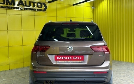 Volkswagen Tiguan II, 2019 год, 2 649 000 рублей, 11 фотография