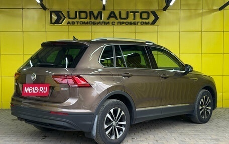 Volkswagen Tiguan II, 2019 год, 2 649 000 рублей, 10 фотография