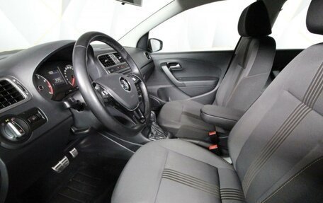 Volkswagen Polo VI (EU Market), 2016 год, 830 000 рублей, 2 фотография