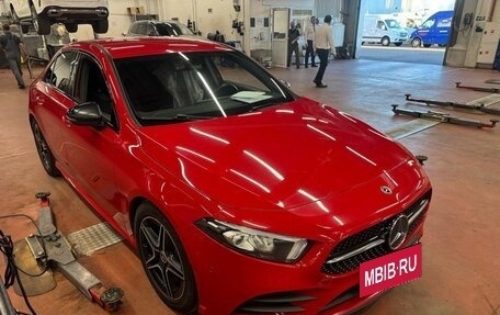 Mercedes-Benz A-Класс, 2019 год, 2 549 999 рублей, 2 фотография