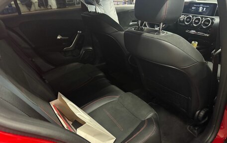 Mercedes-Benz A-Класс, 2019 год, 2 549 999 рублей, 9 фотография