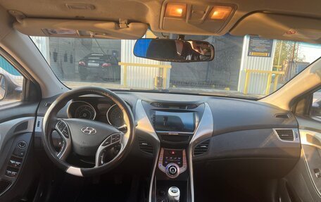Hyundai Elantra V, 2013 год, 830 000 рублей, 7 фотография