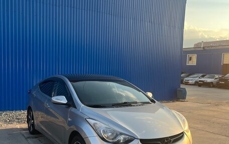 Hyundai Elantra V, 2013 год, 830 000 рублей, 2 фотография