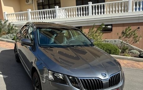 Skoda Octavia, 2019 год, 1 199 999 рублей, 3 фотография
