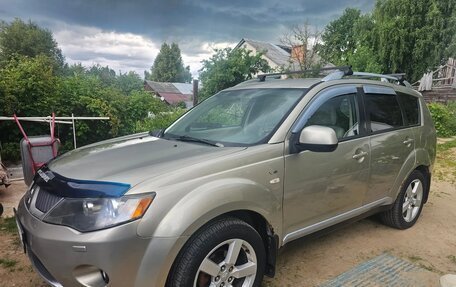 Mitsubishi Outlander III рестайлинг 3, 2008 год, 785 000 рублей, 11 фотография
