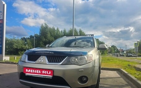 Mitsubishi Outlander III рестайлинг 3, 2008 год, 785 000 рублей, 4 фотография