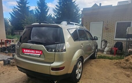 Mitsubishi Outlander III рестайлинг 3, 2008 год, 785 000 рублей, 12 фотография
