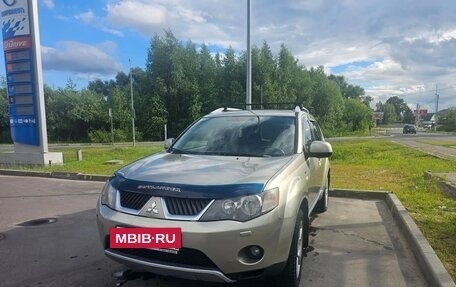 Mitsubishi Outlander III рестайлинг 3, 2008 год, 785 000 рублей, 13 фотография
