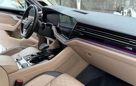 Volkswagen Touareg III, 2019 год, 6 000 000 рублей, 10 фотография