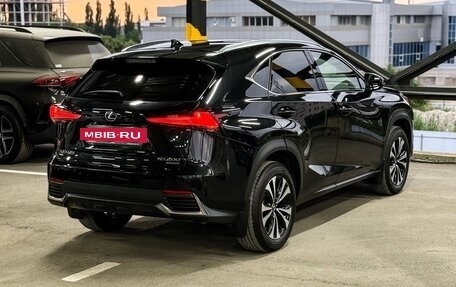 Lexus NX I, 2019 год, 3 200 000 рублей, 2 фотография
