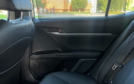 Toyota Camry, 2019 год, 3 150 000 рублей, 7 фотография