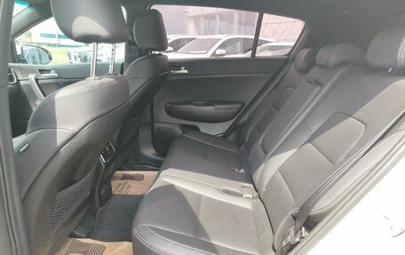 KIA Sportage IV рестайлинг, 2020 год, 2 670 000 рублей, 16 фотография