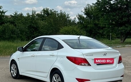 Hyundai Solaris II рестайлинг, 2016 год, 1 100 000 рублей, 6 фотография