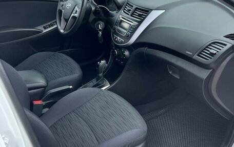 Hyundai Solaris II рестайлинг, 2016 год, 1 100 000 рублей, 19 фотография