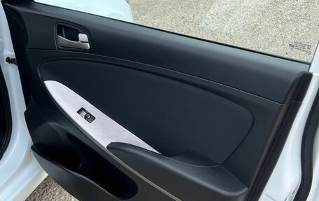 Hyundai Solaris II рестайлинг, 2016 год, 1 100 000 рублей, 17 фотография