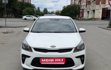 KIA Rio IV, 2020 год, 950 000 рублей, 2 фотография