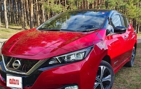 Nissan Leaf II, 2020 год, 2 300 000 рублей, 1 фотография