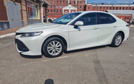 Toyota Camry, 2018 год, 2 200 000 рублей, 19 фотография