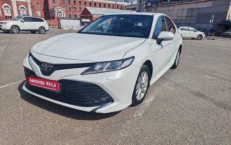 Toyota Camry, 2018 год, 2 200 000 рублей, 20 фотография