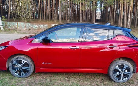 Nissan Leaf II, 2020 год, 2 300 000 рублей, 2 фотография