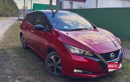 Nissan Leaf II, 2020 год, 2 300 000 рублей, 4 фотография