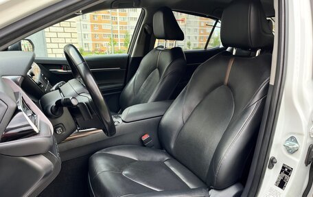 Toyota Camry, 2019 год, 2 980 000 рублей, 9 фотография