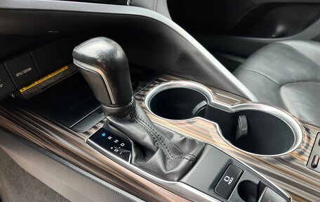 Toyota Camry, 2019 год, 2 980 000 рублей, 16 фотография