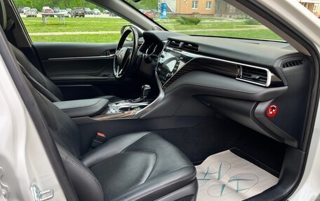 Toyota Camry, 2019 год, 2 980 000 рублей, 19 фотография