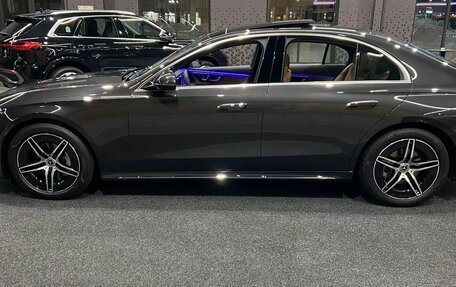Mercedes-Benz E-Класс, 2025 год, 9 296 000 рублей, 7 фотография
