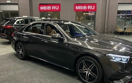 Mercedes-Benz E-Класс, 2025 год, 9 296 000 рублей, 3 фотография