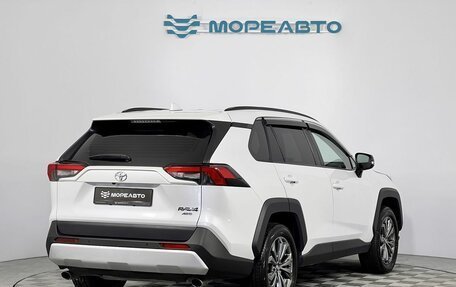 Toyota RAV4, 2024 год, 3 590 000 рублей, 5 фотография