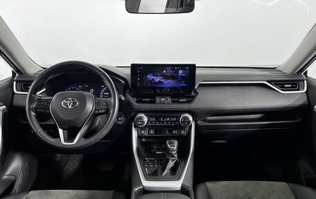 Toyota RAV4, 2024 год, 3 590 000 рублей, 14 фотография
