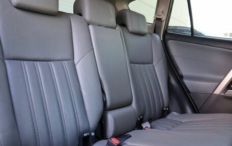 Toyota RAV4, 2018 год, 2 520 000 рублей, 11 фотография