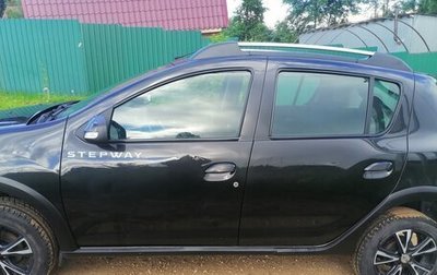 Renault Sandero II рестайлинг, 2016 год, 885 000 рублей, 1 фотография