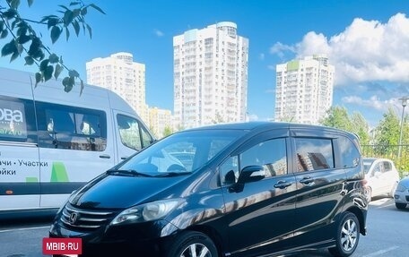 Honda Freed I, 2009 год, 1 050 000 рублей, 2 фотография
