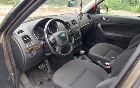 Skoda Yeti I рестайлинг, 2012 год, 1 076 000 рублей, 12 фотография