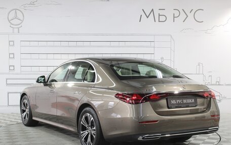 Mercedes-Benz E-Класс, 2024 год, 6 750 000 рублей, 6 фотография