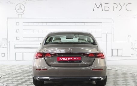 Mercedes-Benz E-Класс, 2024 год, 6 750 000 рублей, 7 фотография