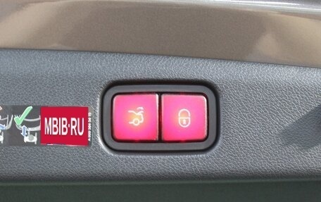 Mercedes-Benz E-Класс, 2024 год, 6 750 000 рублей, 9 фотография