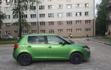 Skoda Fabia II, 2012 год, 390 000 рублей, 1 фотография
