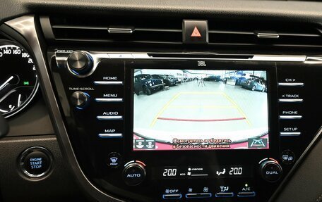 Toyota Camry, 2018 год, 2 990 000 рублей, 16 фотография