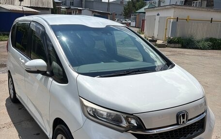 Honda Freed II, 2019 год, 1 300 000 рублей, 5 фотография