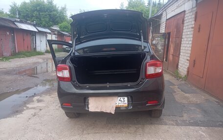 Renault Logan II, 2015 год, 550 000 рублей, 2 фотография