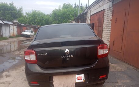Renault Logan II, 2015 год, 550 000 рублей, 5 фотография
