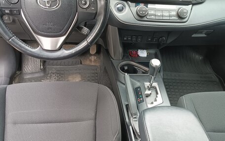 Toyota RAV4, 2019 год, 2 380 000 рублей, 4 фотография