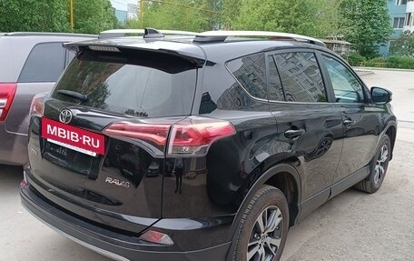 Toyota RAV4, 2019 год, 2 380 000 рублей, 2 фотография